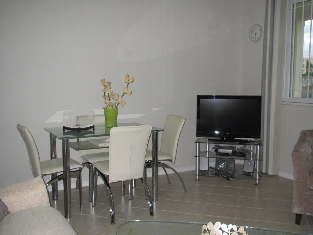 Sacha Tourist Residence 1 มาเฮบอร์ก ภายนอก รูปภาพ