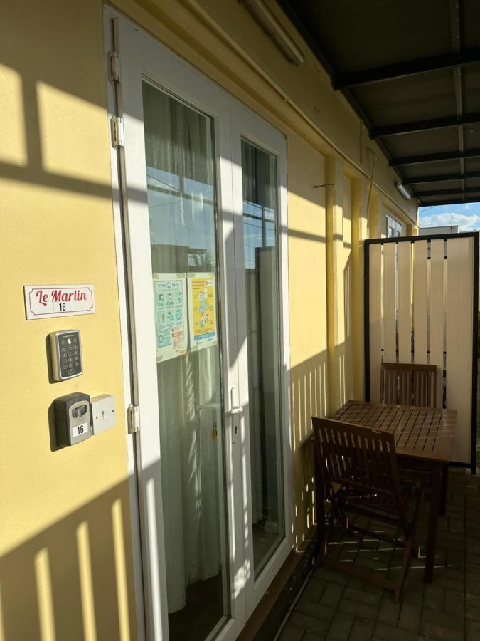 Sacha Tourist Residence 1 มาเฮบอร์ก ภายนอก รูปภาพ